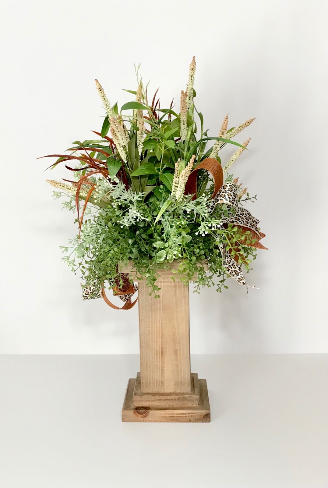 EVERYDAY YEAR ROUND FLORAL ARRANGEMENT WOOD COLUMN EARTH TONE COLOR CENTERPIECE