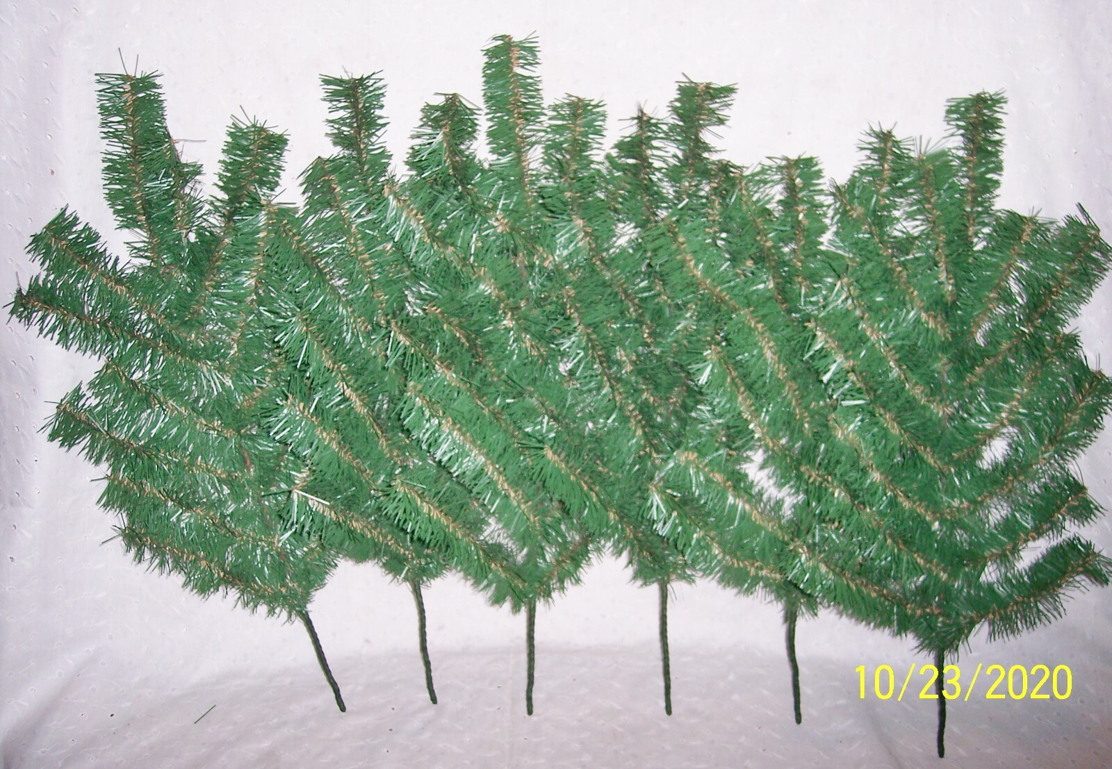 PINE TREE PICKS BRANCHES GREEN CRAFTS- XMAS DECORATION- FLORALS – U CHOOSE