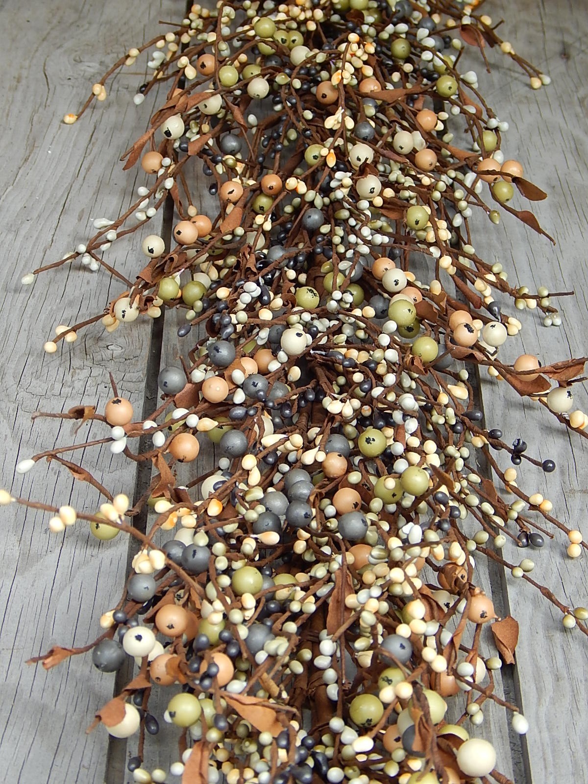 Primitive Berry Garland – Mixed Berries in ORANGE GREY LT OLIVE CREAM MIX 53″ –