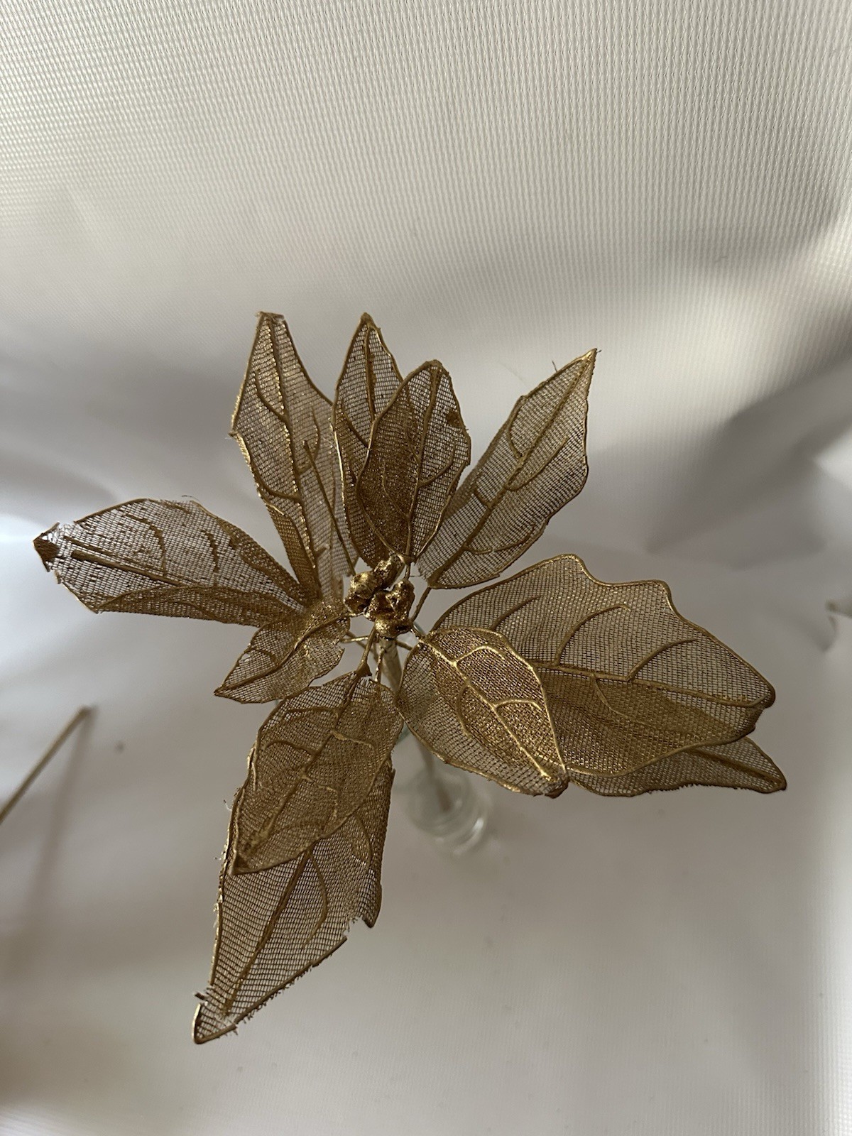 Lot Of 16 Gold Glittery Wire Mesh 12” Stem Poinsettias Decoration Vintage ￼