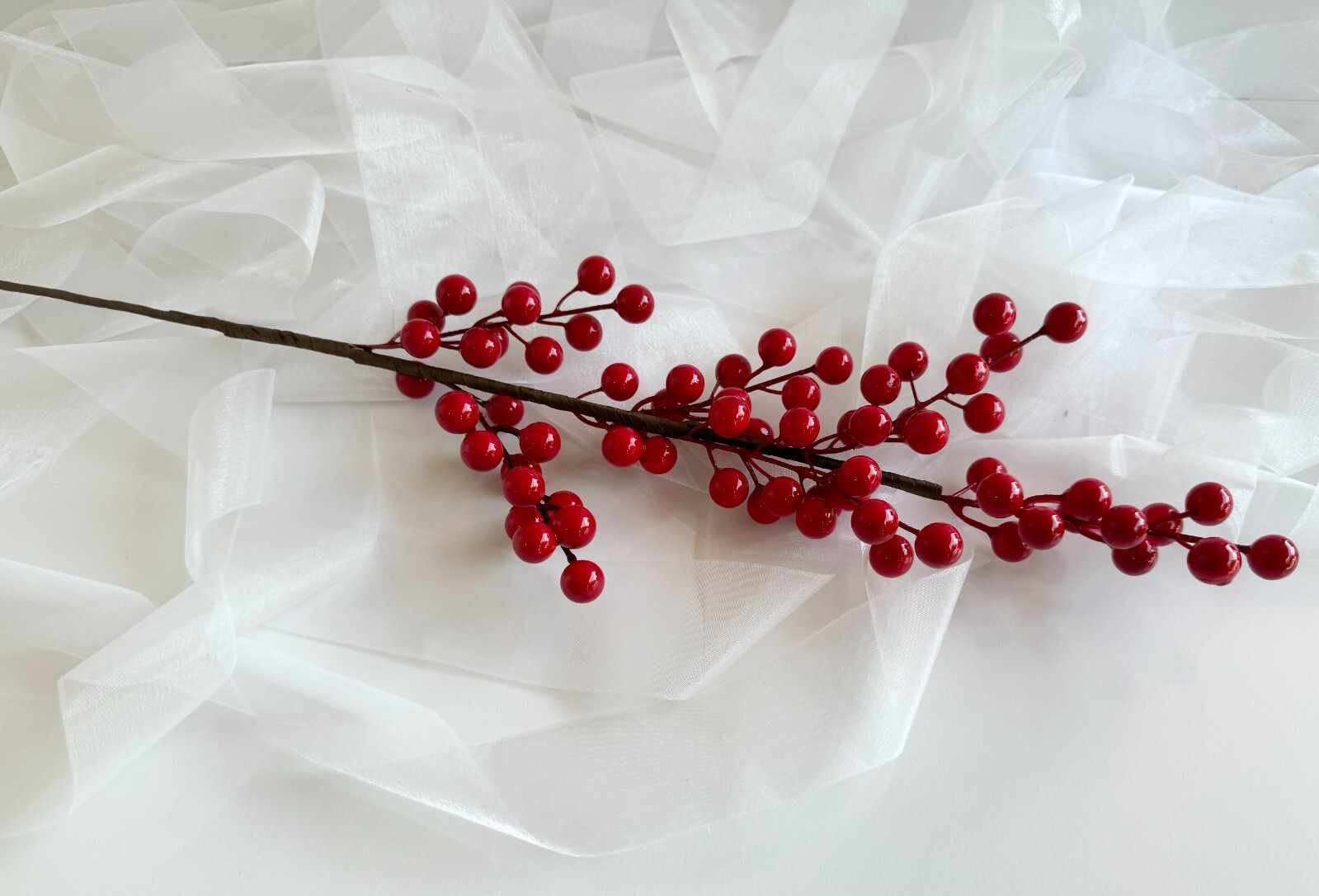 Christmas Red Berry Stems Xmas Decoration Faux Silk Red Berries Festive Florals