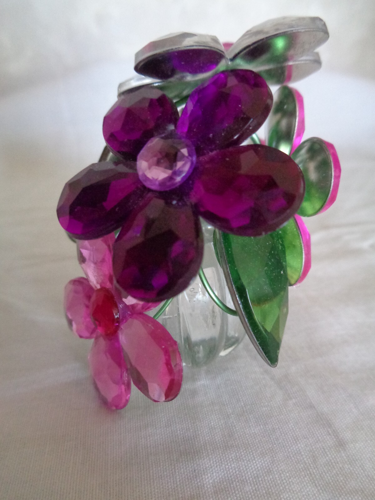 Plastic Daisy Decoration (#6245)
