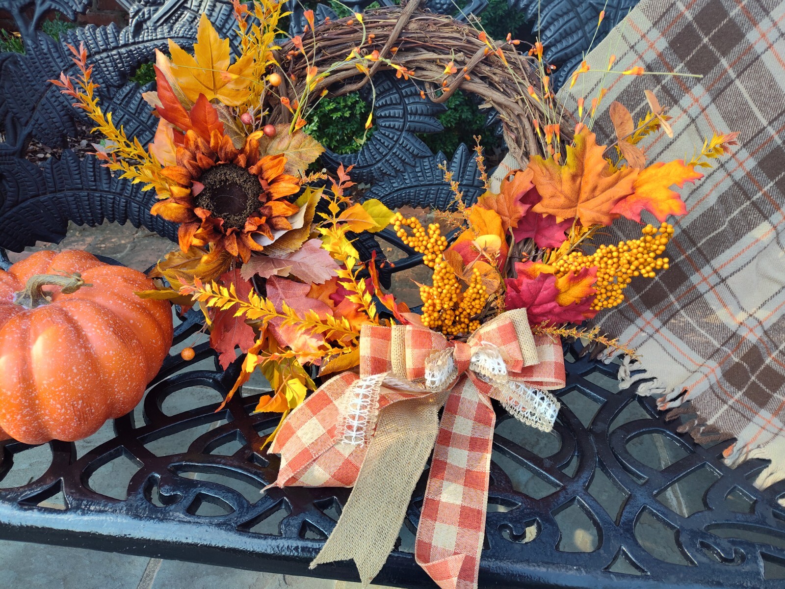 18″ FALL AUTUMN GRAPEVINE WREATH in GOLD, ORANGE, & YELLOW with SUNFLOWER