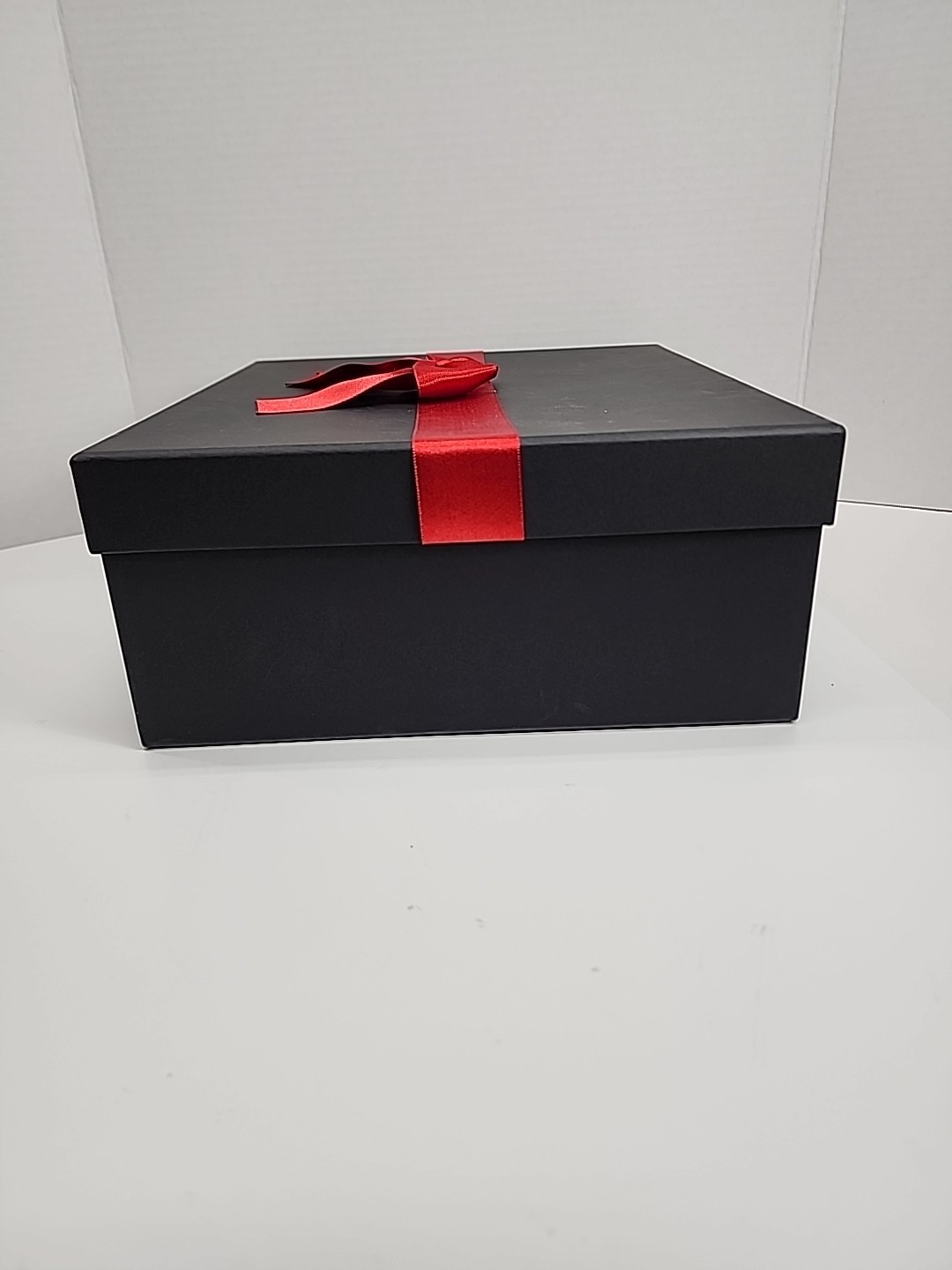 Forever Roses in Luxury Black Box: 18 Real Red Preserved Roses