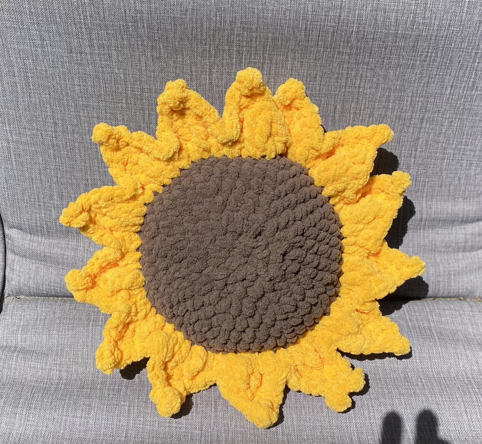 Cottage Style Farmhouse Summer Flowers Pillows Sunflower Bowl Filler Tiered Tray