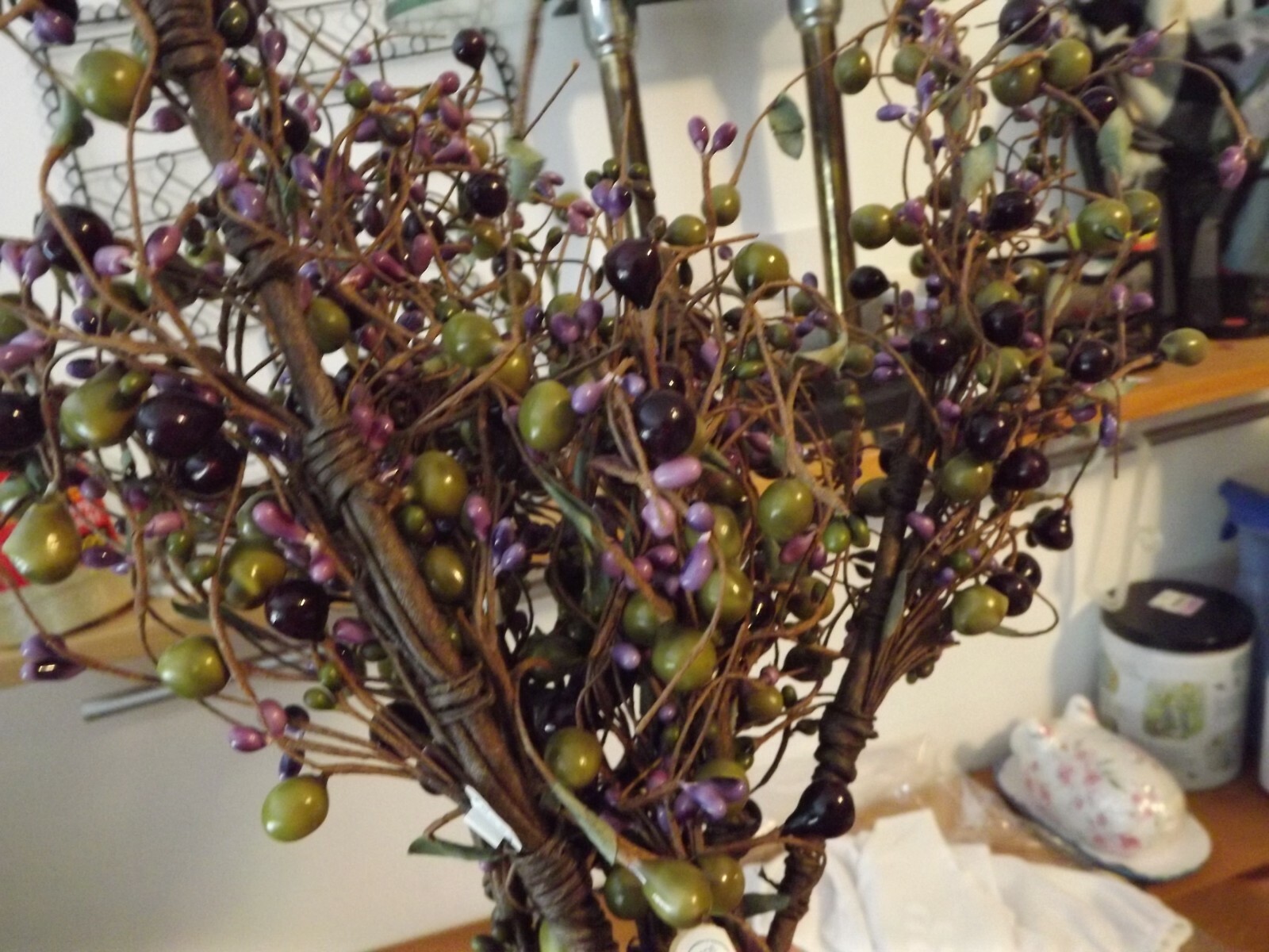 multicolor FAUX BERRY STEMS 20″ -25″ PICKS pip berries U CHOOSE COLOR