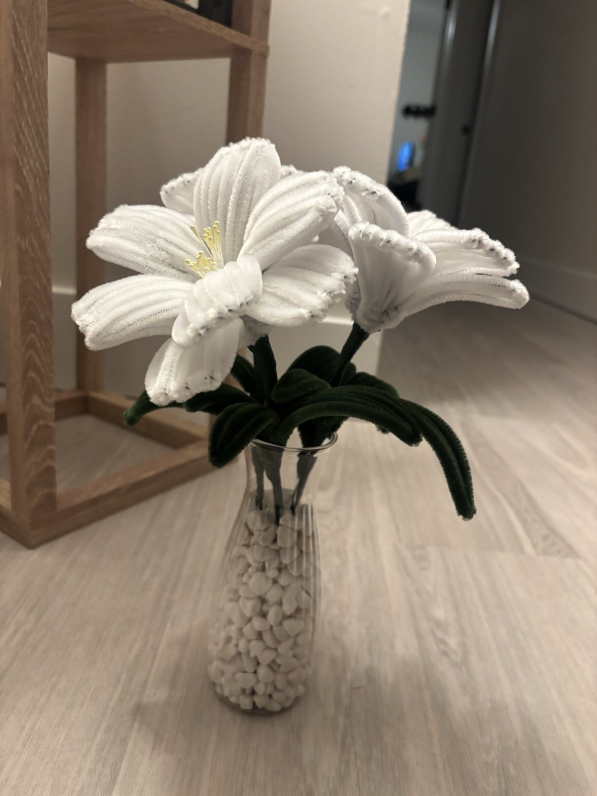 Artificial White & Green Floral Flower Arrangement Centerpiece in Clear Vase