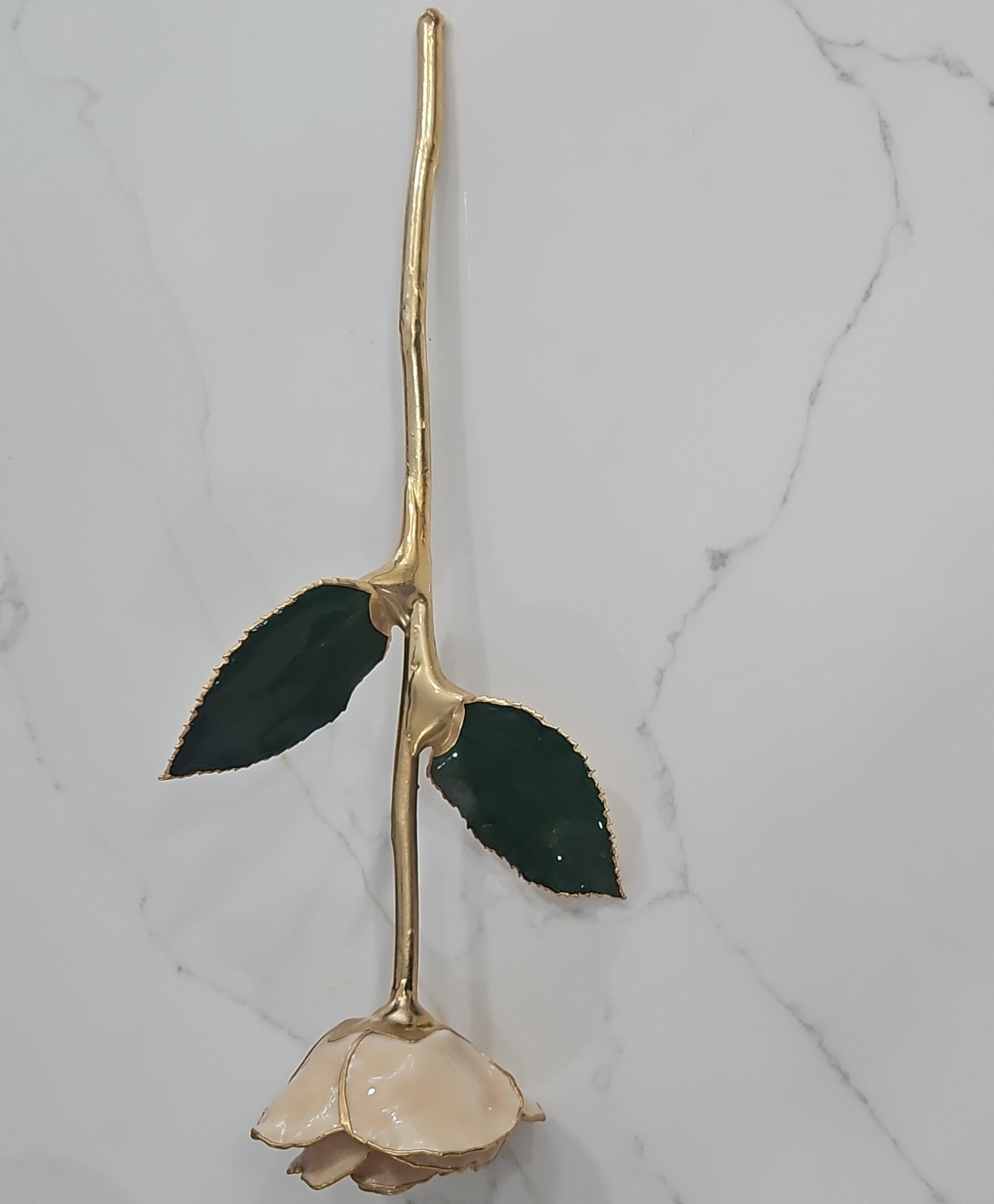 Gold Metal Artificial Rose Flower Stem Wall Decor with Green Leaves