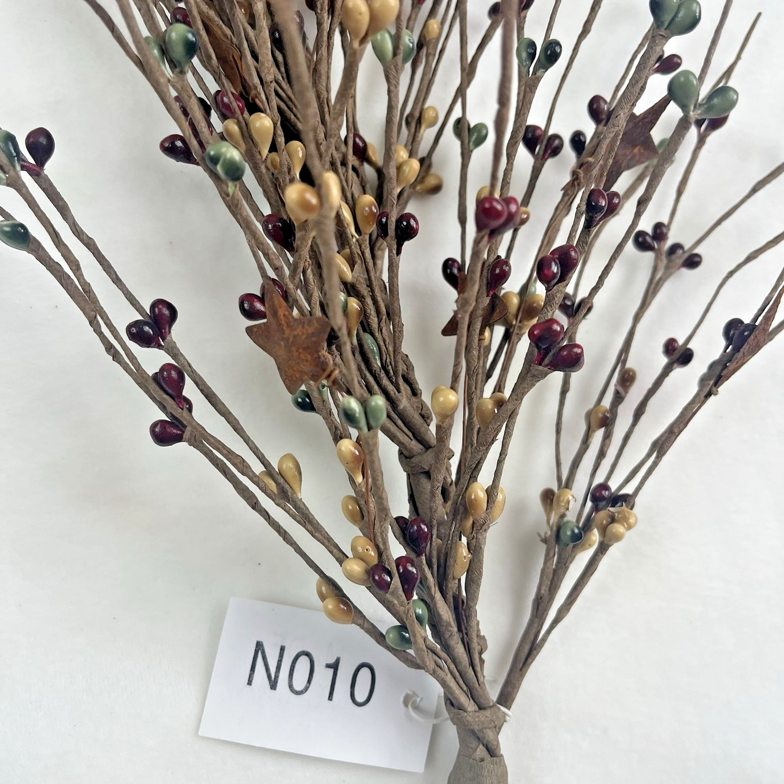 Primitive-Pip Berry Garland-58″- FULL Burgundy/Tan/Slate Blue w/ Rusty Stars