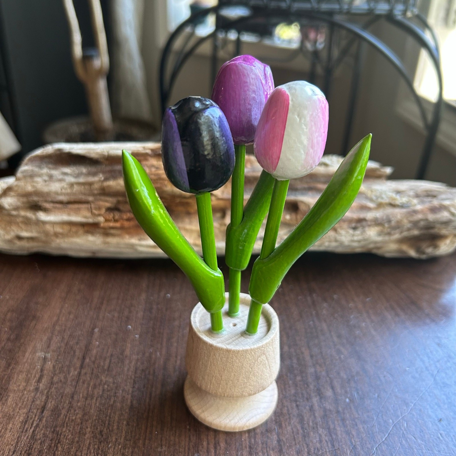 Vintage wood wooden hand carved tan painted tulip flowers
