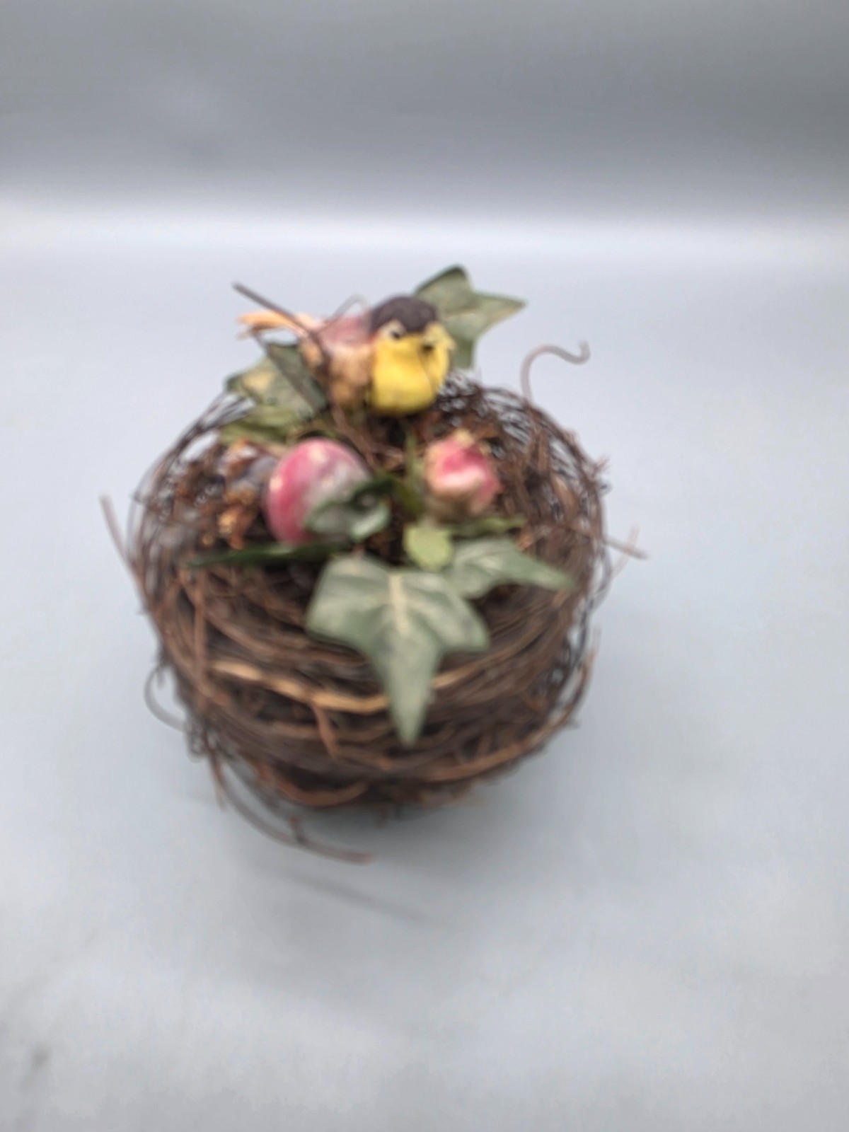 5″ Bird Nest Floral for decorative purposes