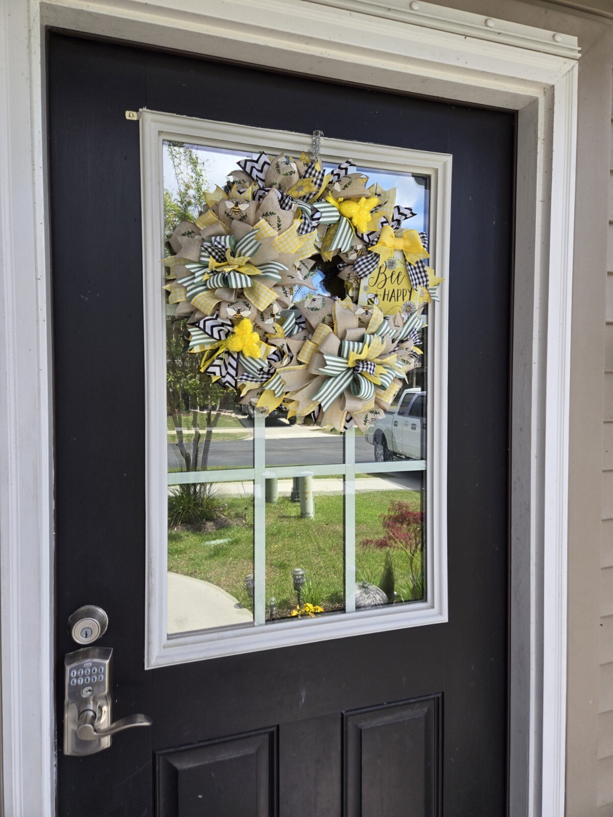 BEE happy WELCOME Spring Summer Fall Front Door Wreath Wall Decor Yellow Green