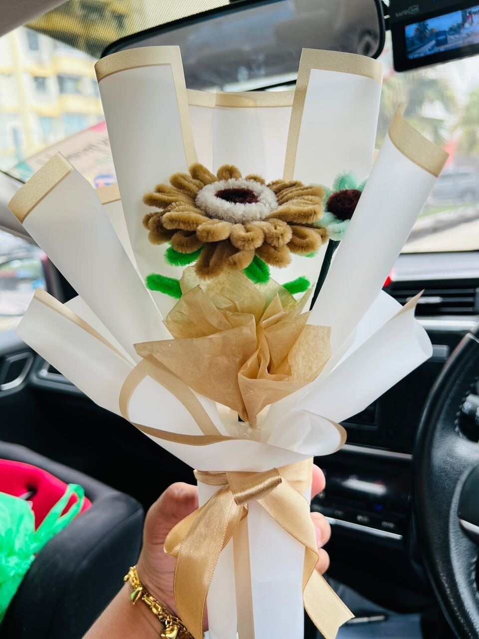 CUSTOMIZED HANDMADE Crocket flower bouquet bear gift surprise HOT SELL