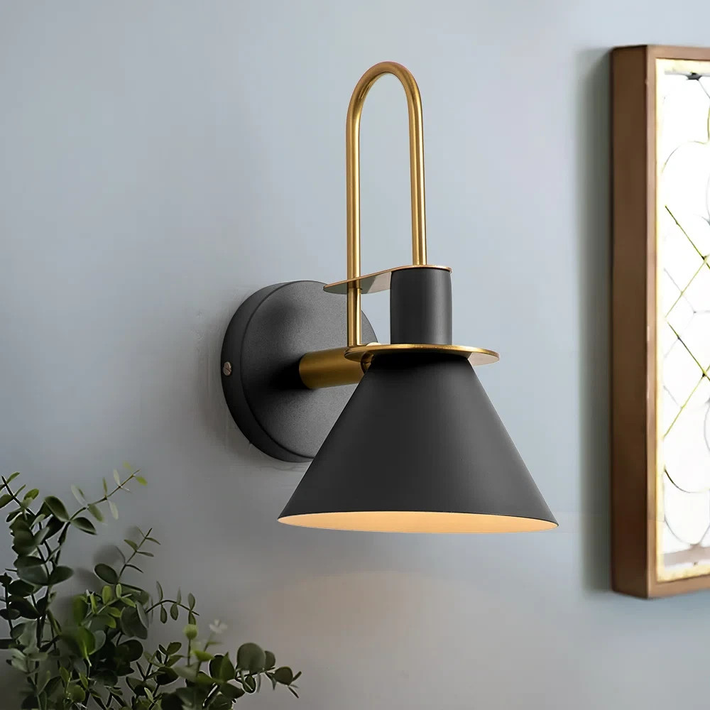 Jacoline 1 – Light Cone Armed Sconce