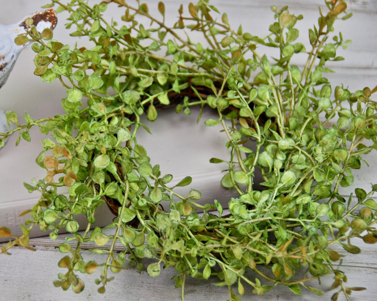 Light green artificial peppergrass greenery round candle ring home decor
