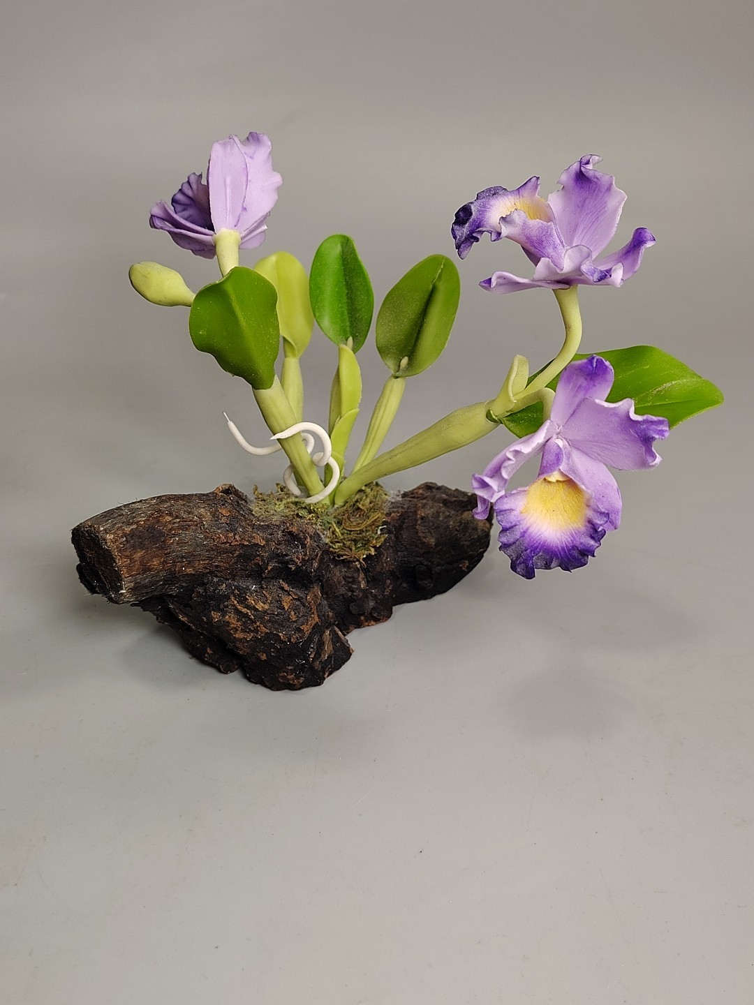Artificial Realistic Flower Purple Iris Driftwood Moss Decor
