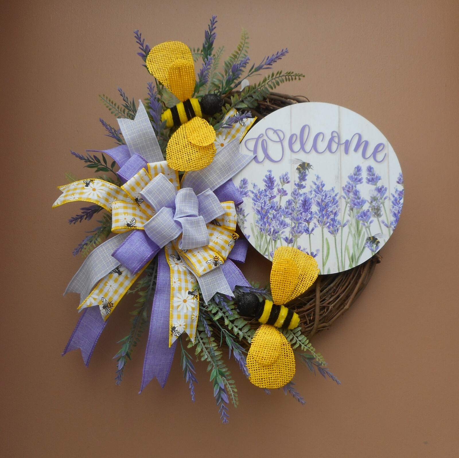 18″ Welcome Purple Yellow Bee Lavender Floral Grapevine Wreath