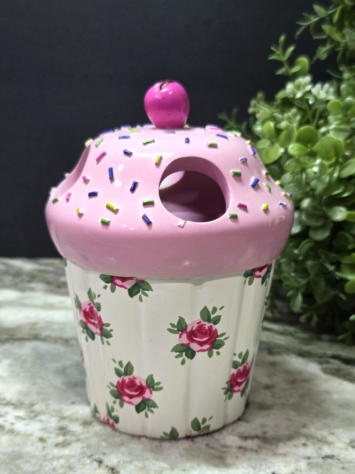 Ganz Style Cupcake Flower Frog Ceramic Bouquet Bud Vase Pink Sprinkles Figurine