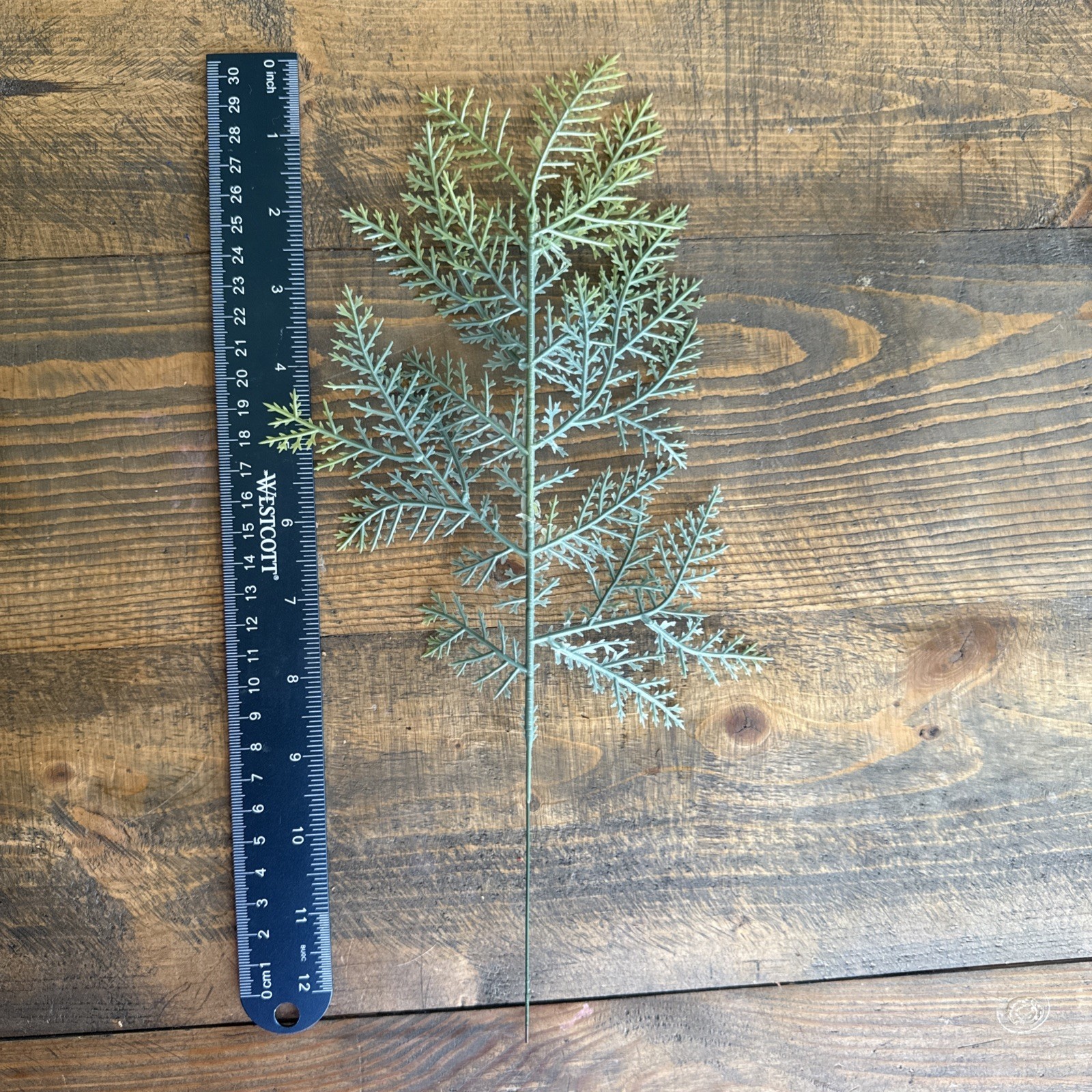 47 PCS Artificial Pine/Cedar Greenery for Crafts, Good-Used Condition