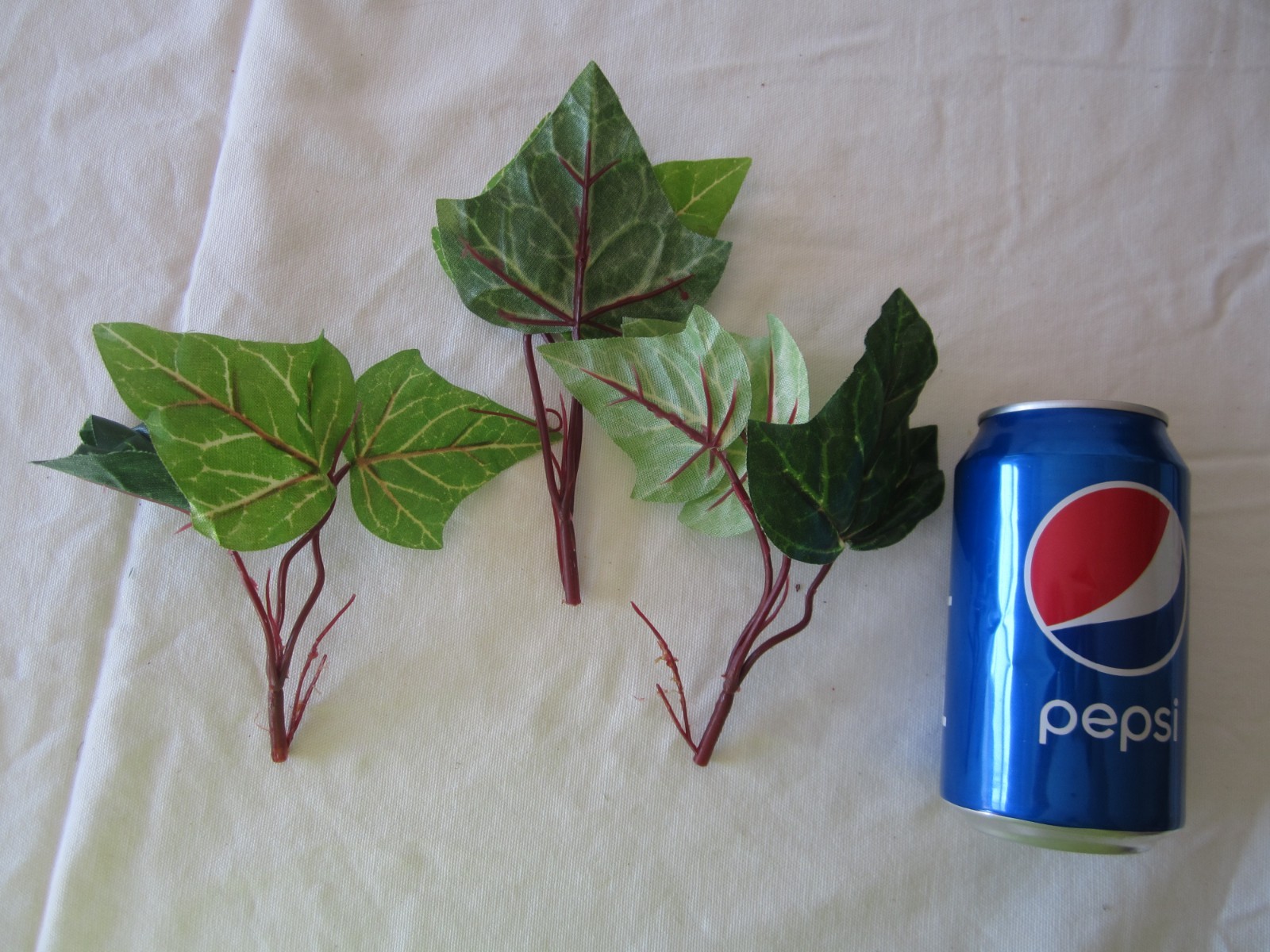 Artificial Floral Green & Red Leaf Bush Branch Stem Greenery Leaves Home Decor