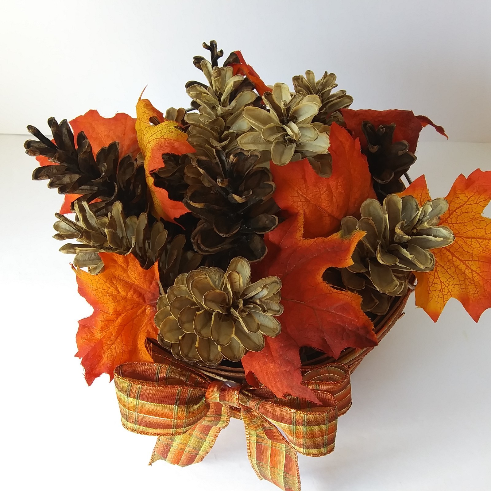 “Rustic Fall Pinecone Basket Centerpiece w/ Autumn Leaves & Plaid Bow Decor