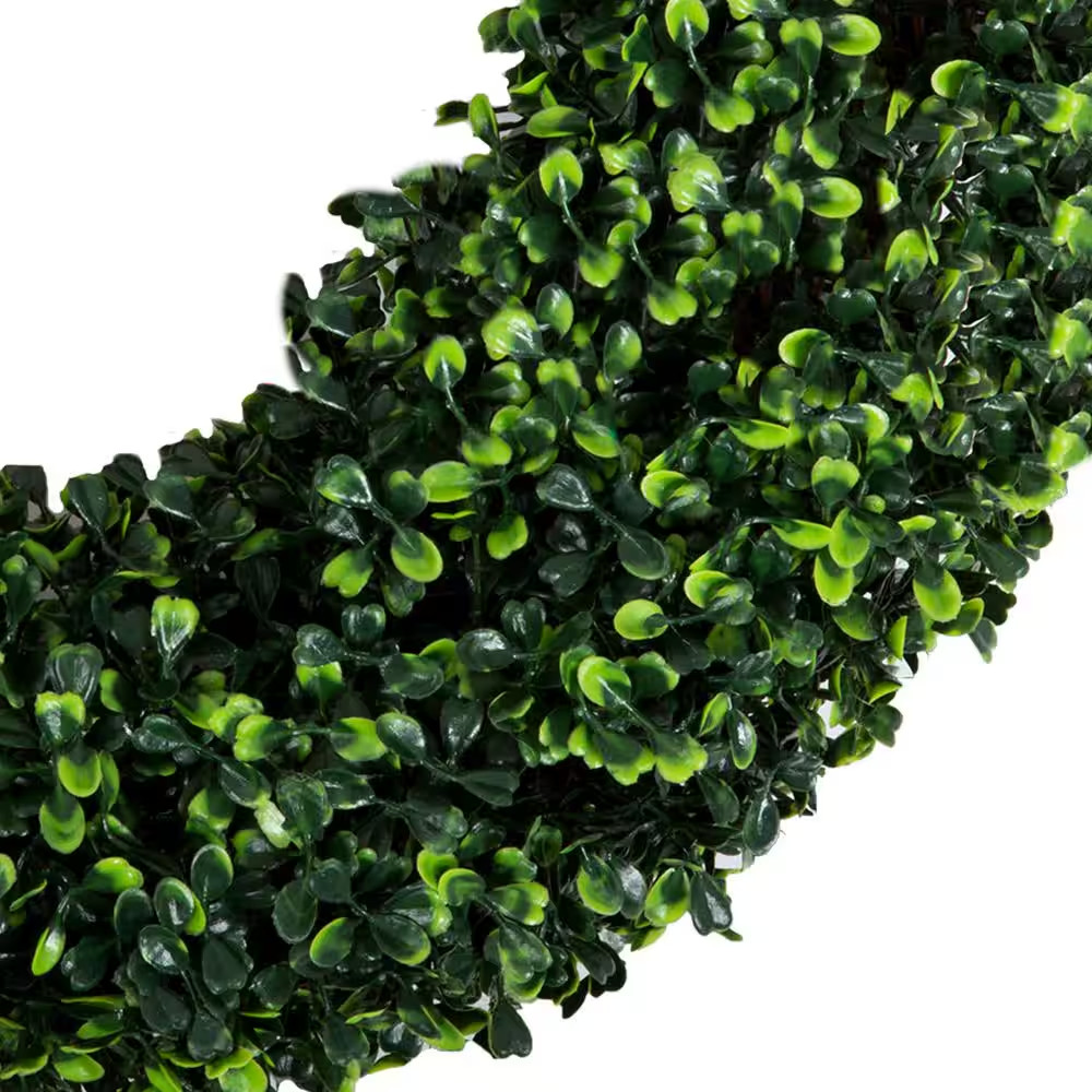16.5 In. Artificial round Boxwood Wreath