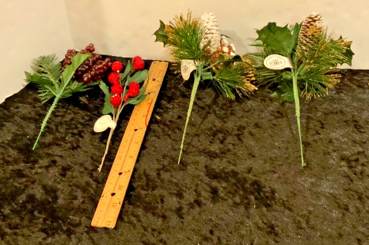 Lot of 4 VINTAGE Floral Pine Cone & Beaded Bouquet Basket Pick Decorations