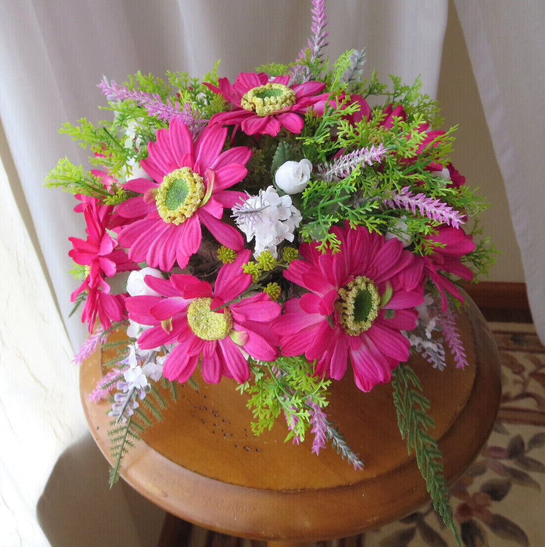 BEAUTIFUL FLORAL ARRANGEMENT ARTIFICIAL SILK/PLASTIC FLOWERS 8″x 9″ NEW