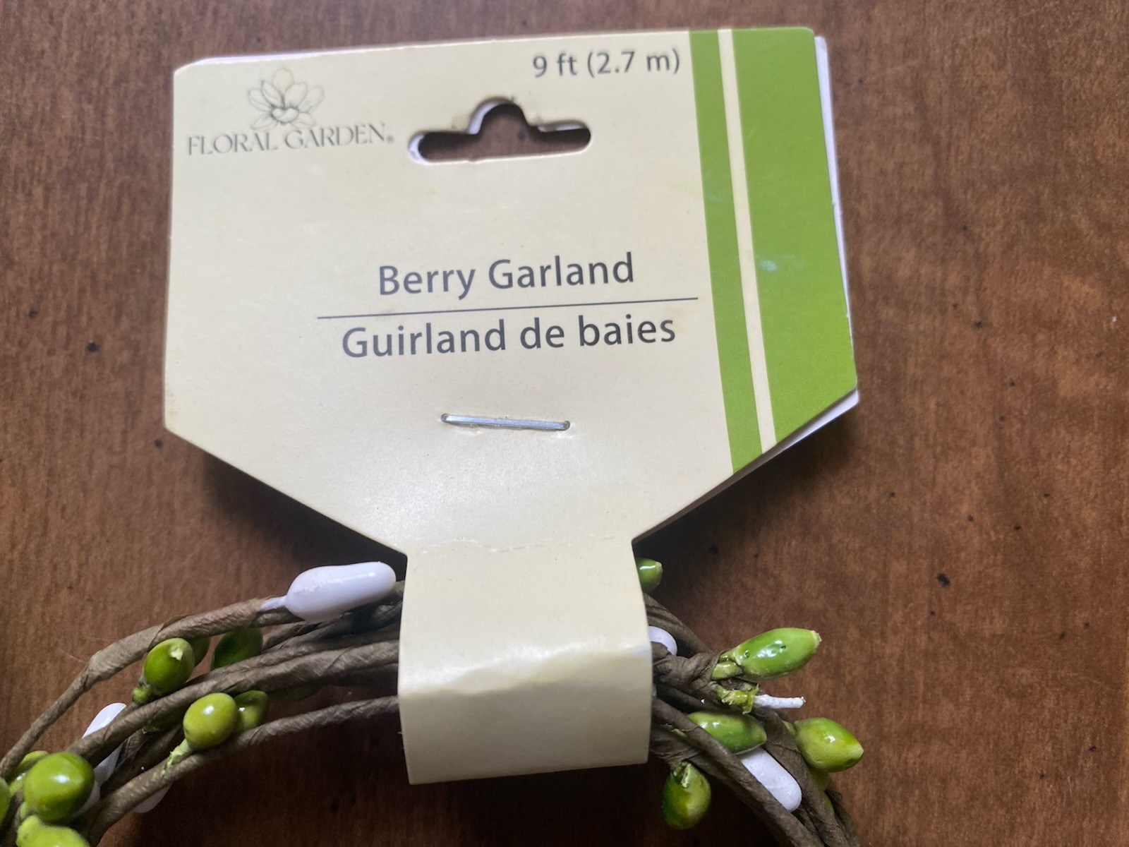 3 Rolls Floral Garden Berry Single Strand GREEN & WHITE Garland 9ft – Total 27ft