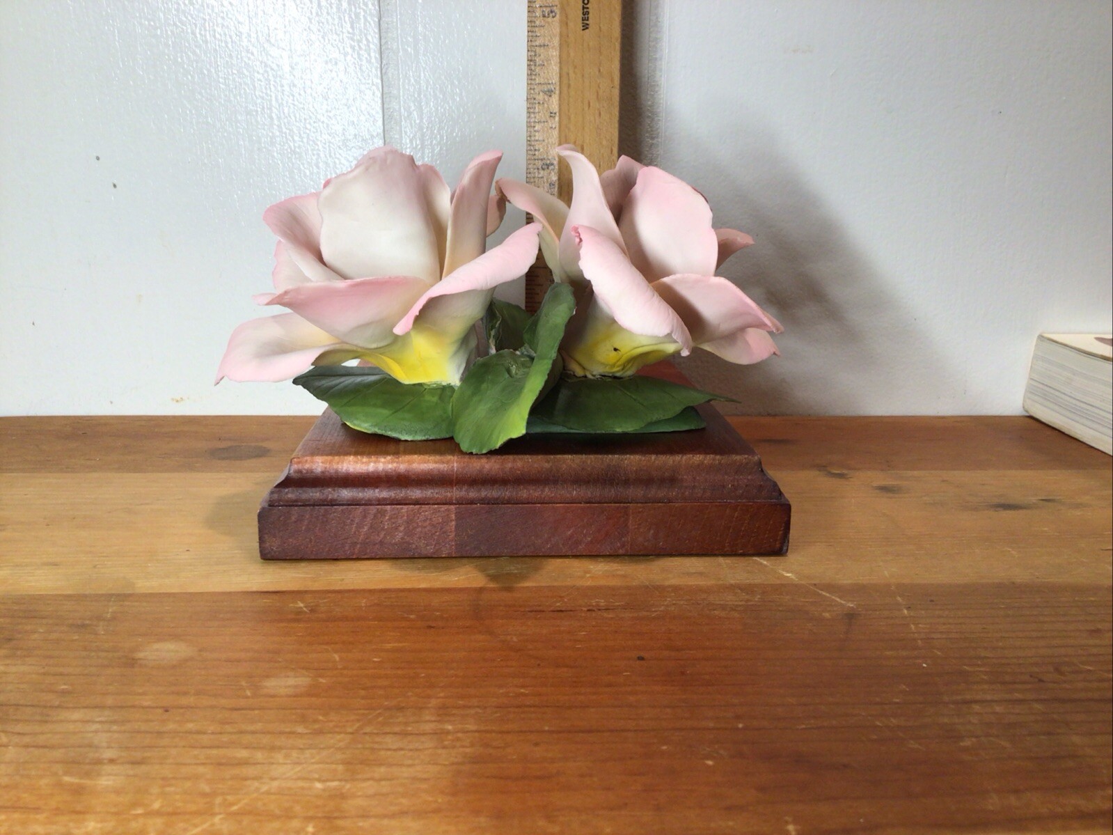 CAPODIMONTE PORCELAIN DOUBLE PINK ROSES BY NAPOLEON OF ITALY,15 Oz., 6.5” L. 5”W