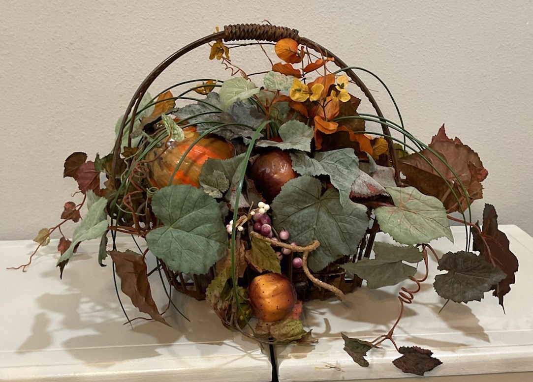Rustic Metal Basket Fall Leaf Fruit Vegetable Floral Arrangement Centerpiece