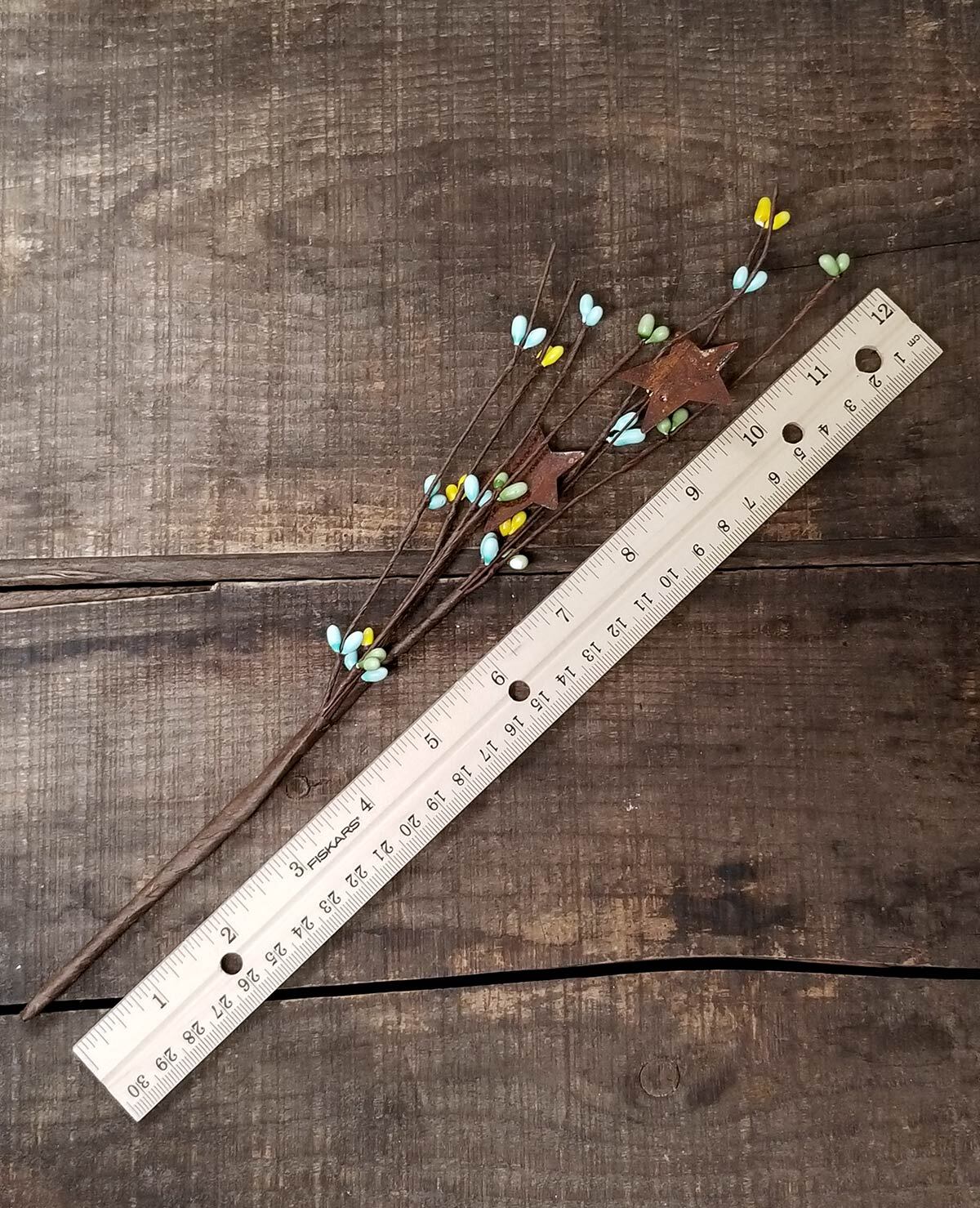 Pip Berry Picks Set/3 Yellow Green Blue with Rusty Stars Primitive Floral Decor