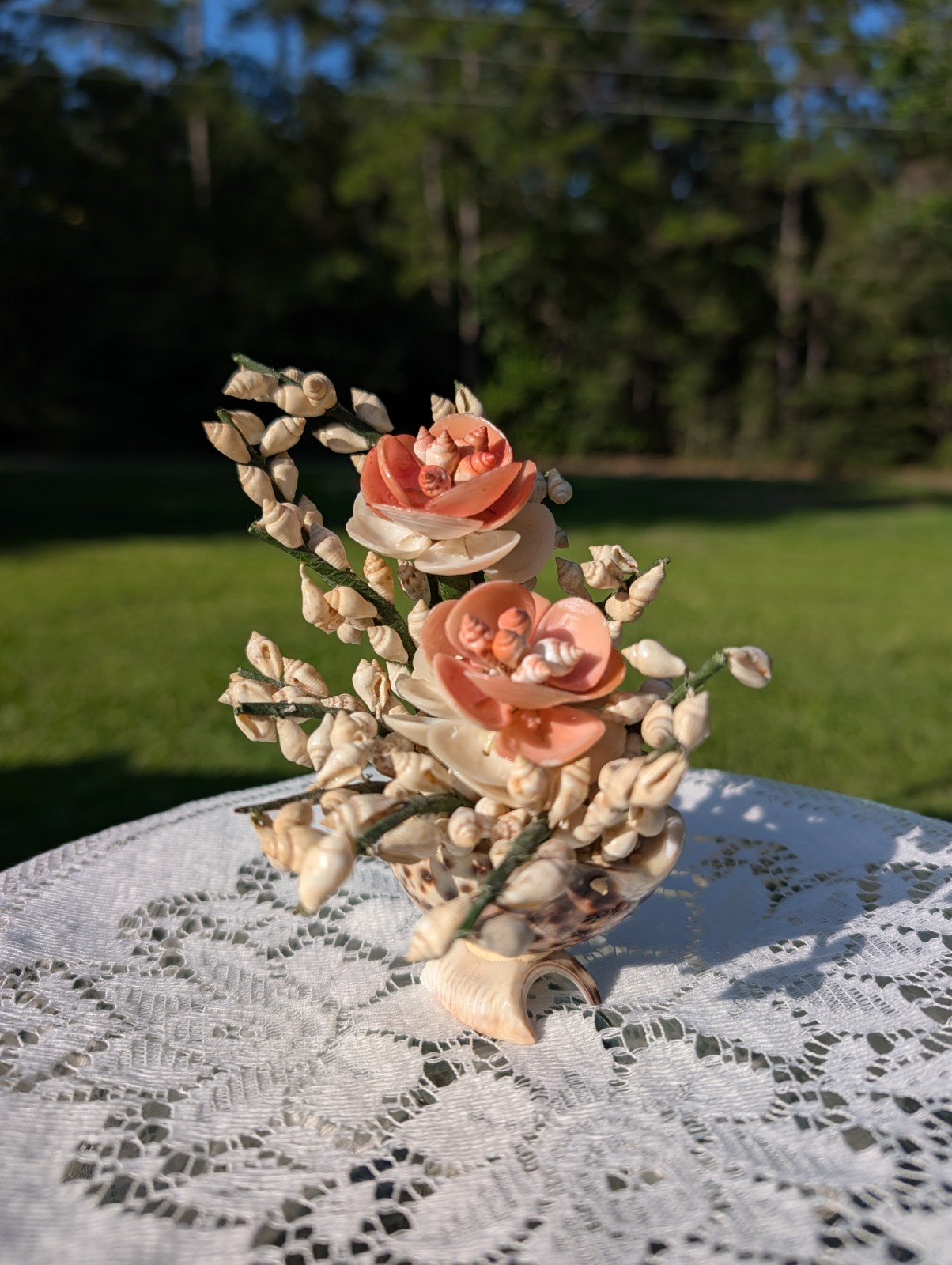 Vintage Handmade Seashell Flower Bouquet Tiger Cowrie Shell Vase Art SF-14