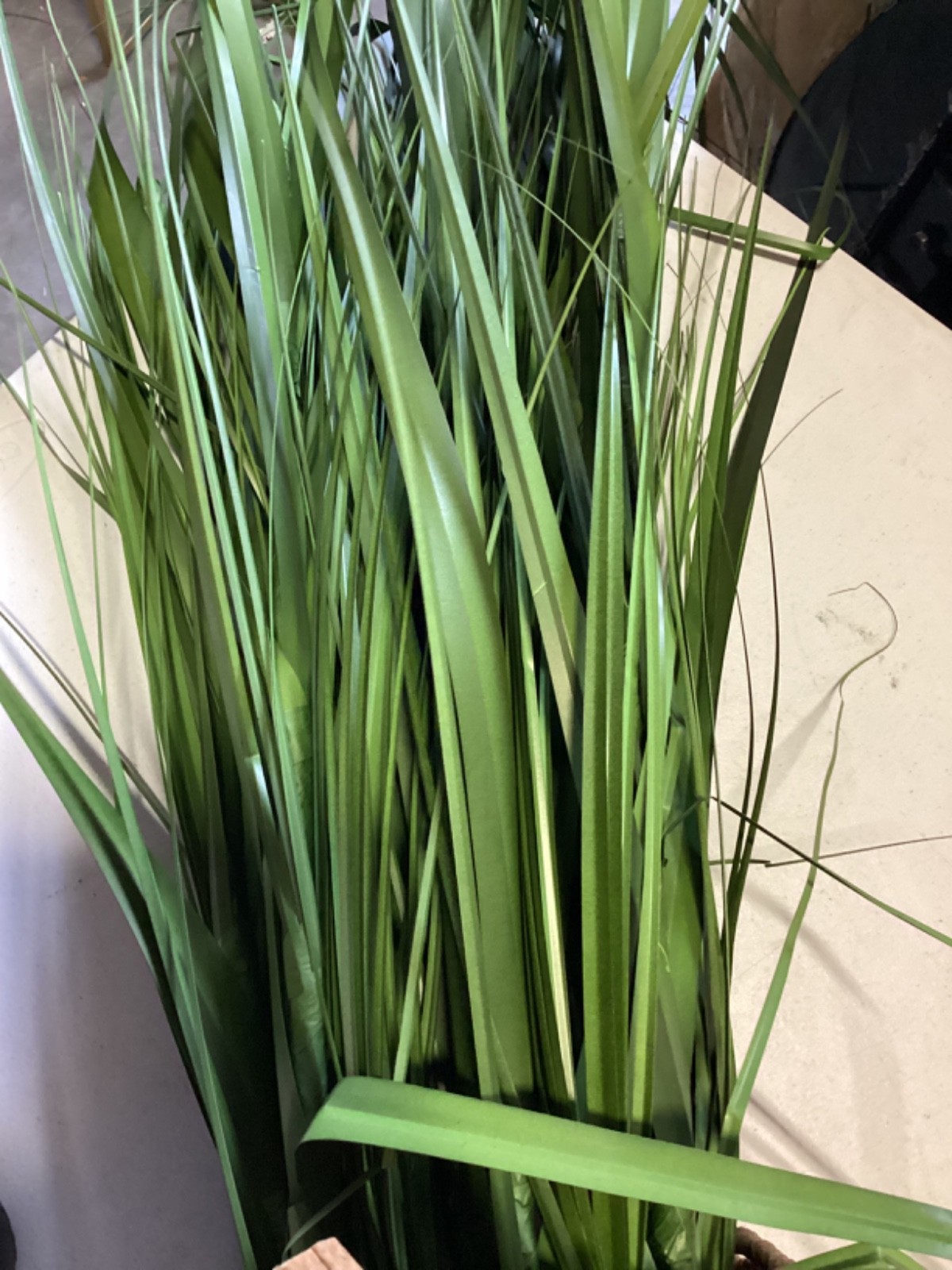 GREEN GRASS THICK IN ROPE BASKET ARTIFICIAL FLOWER 36” Tall 8” x 8” Basket