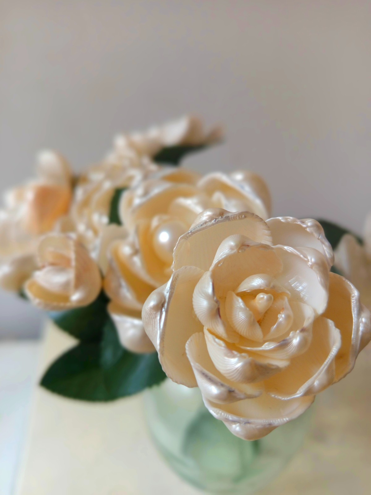 Set of 15 handmade seashell roses • Coastal home decor • Forever roses for you