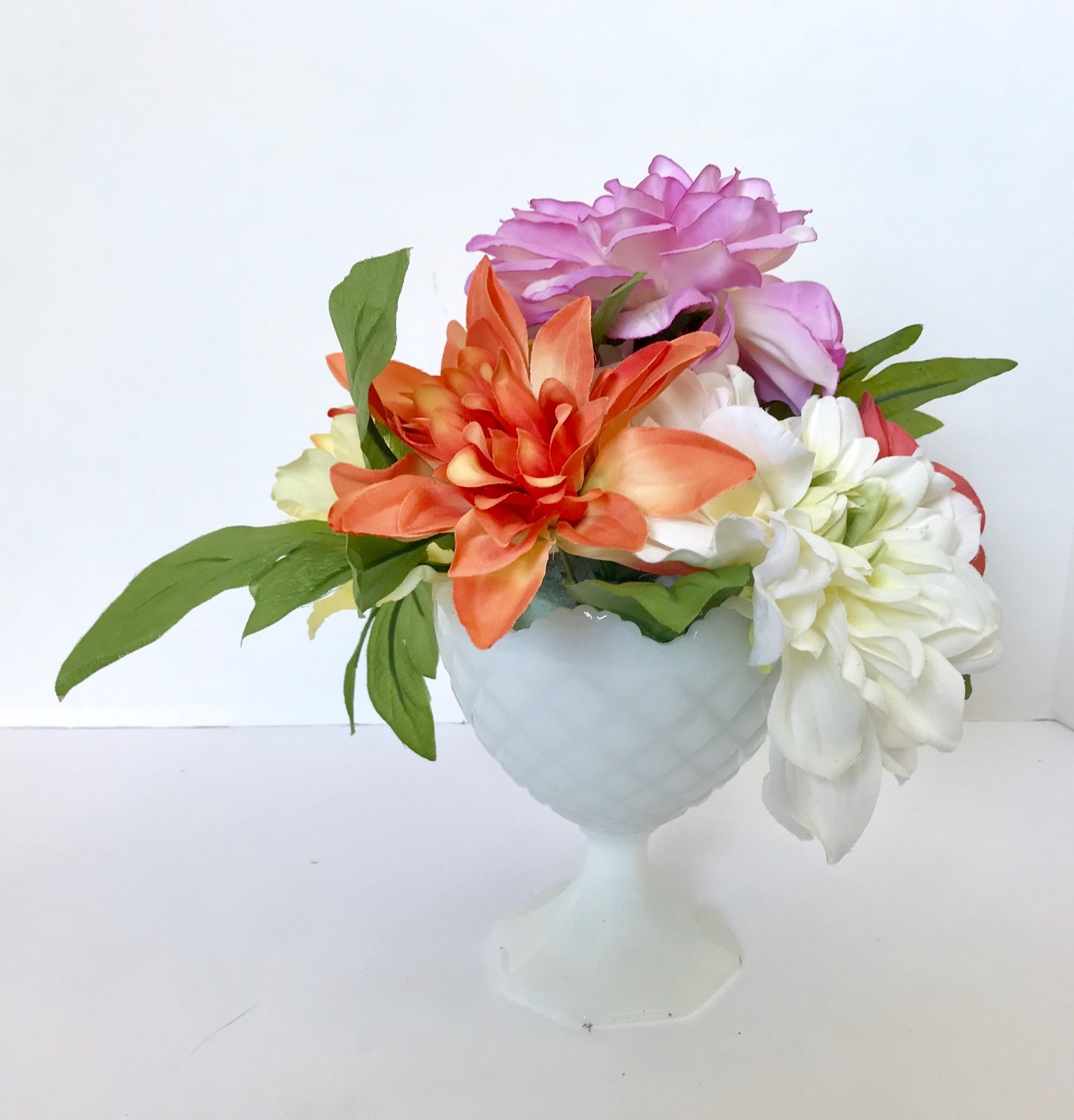 Decorative Planter with Silk Flowers in a Pinneapple Pattern Milk White Glass Pe