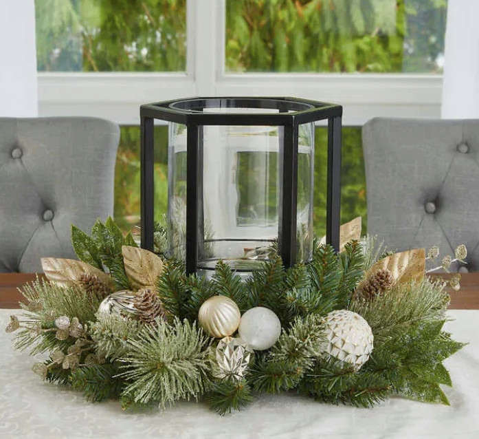 Holiday Artificial Centerpiece Gold & Silver new Glass Chrsitmas Holidays events