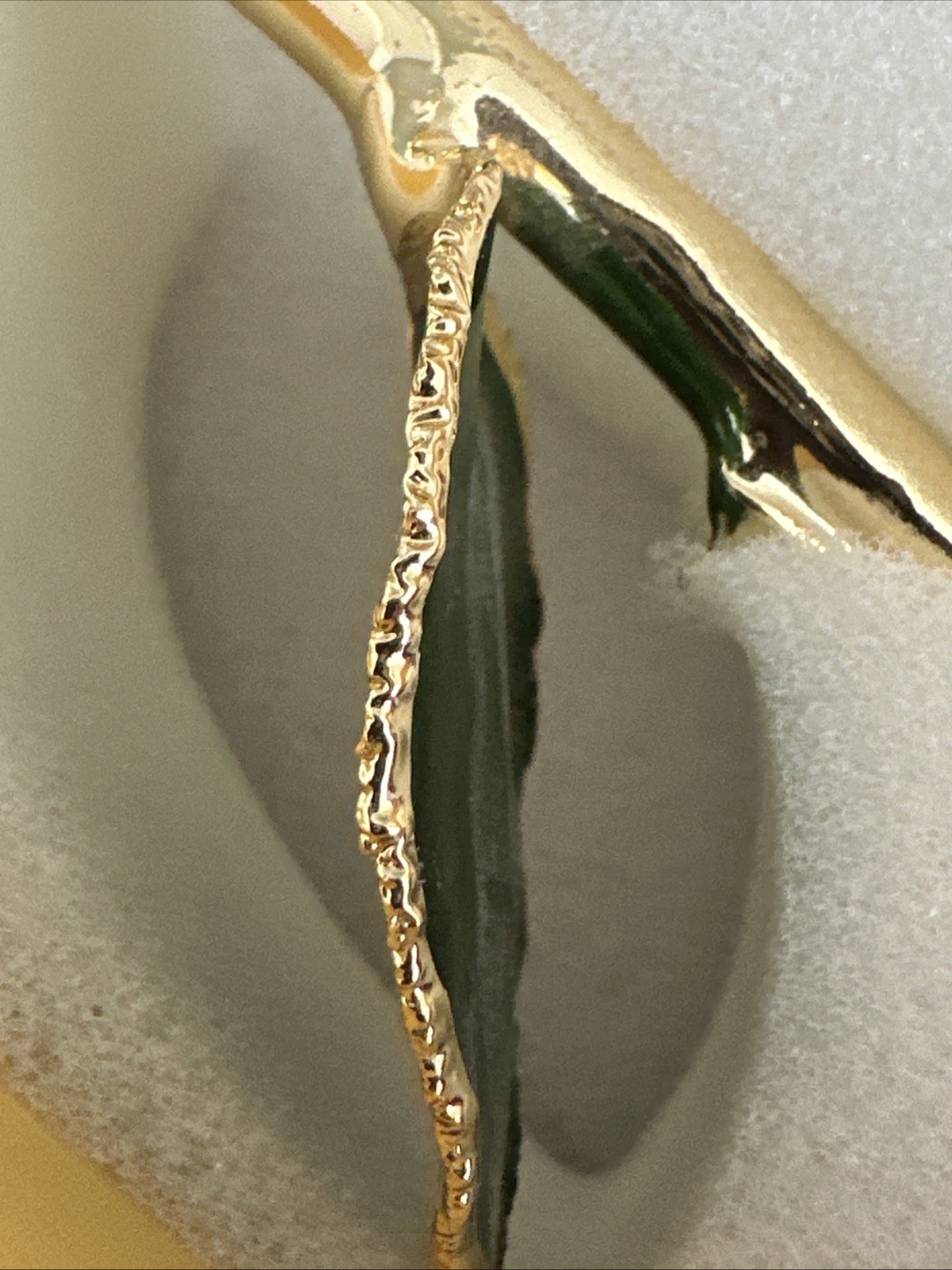 Sinvitron Gold Dipped Rose 24K Real Rose Long Stem Gold Plated Rose w/ Stand