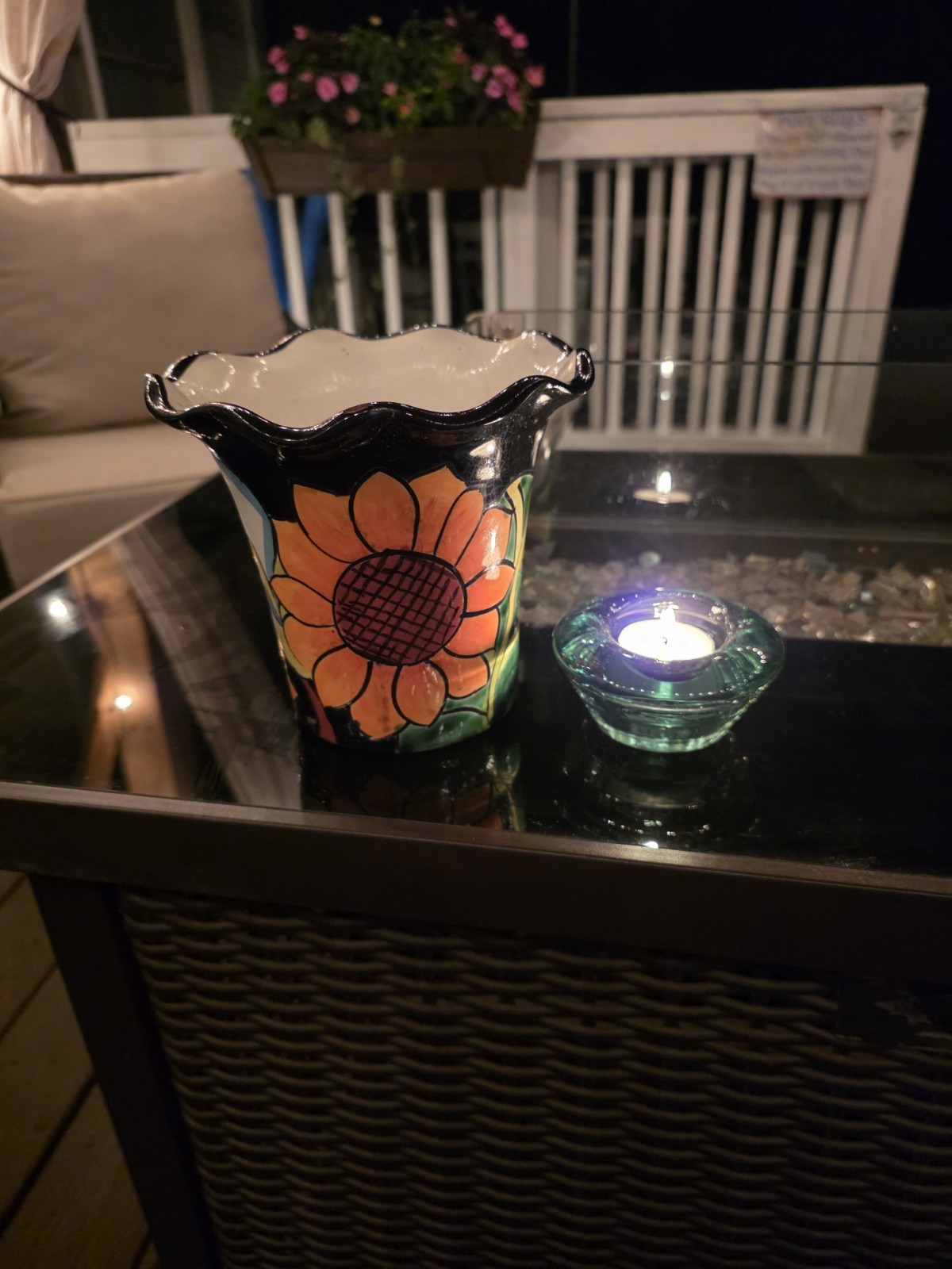 Talavera SunFlower and Lilies Planter Beautiful 6.5″ Wide x 6″ H Scalloped Edge