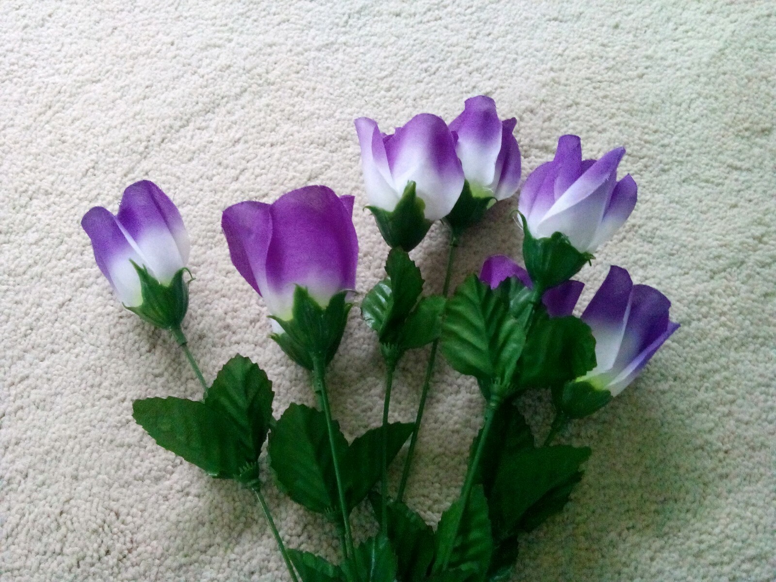 Vintage Single 16″ Artificial Green Stem & Leaves With 8 Purple And White Tulips