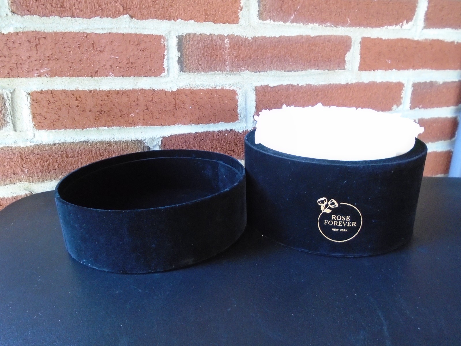 Rose Forever New York Real Preserved 9 White Roses Black Round Velvet Box