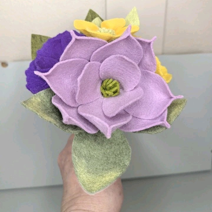 Beautiful Hand Cut Wool Blend Felt Flower Bouquet Gift Wrapped/Great Gift Idea!