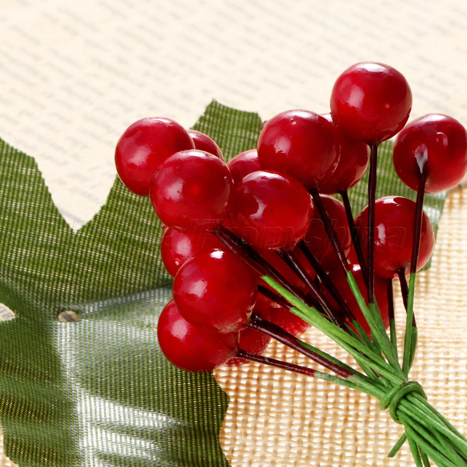 Green Flower Leaves & 50x Artificial Red Holly Berries Garden Wedding Home Decor
