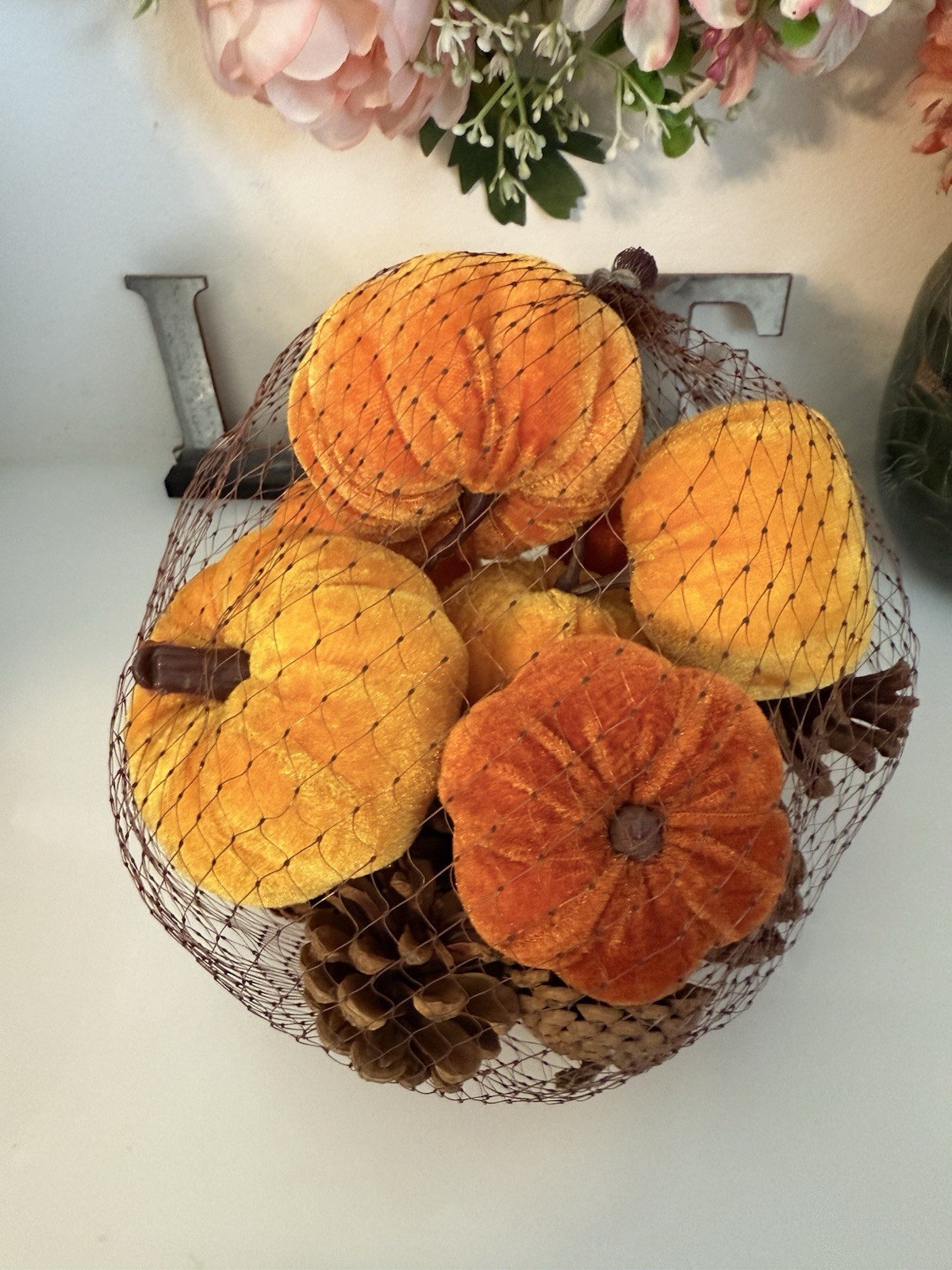 Fall 16 Pcs Velvet Pumpkin and Pinecones Net Bag Decoration Set Assort Sizes New