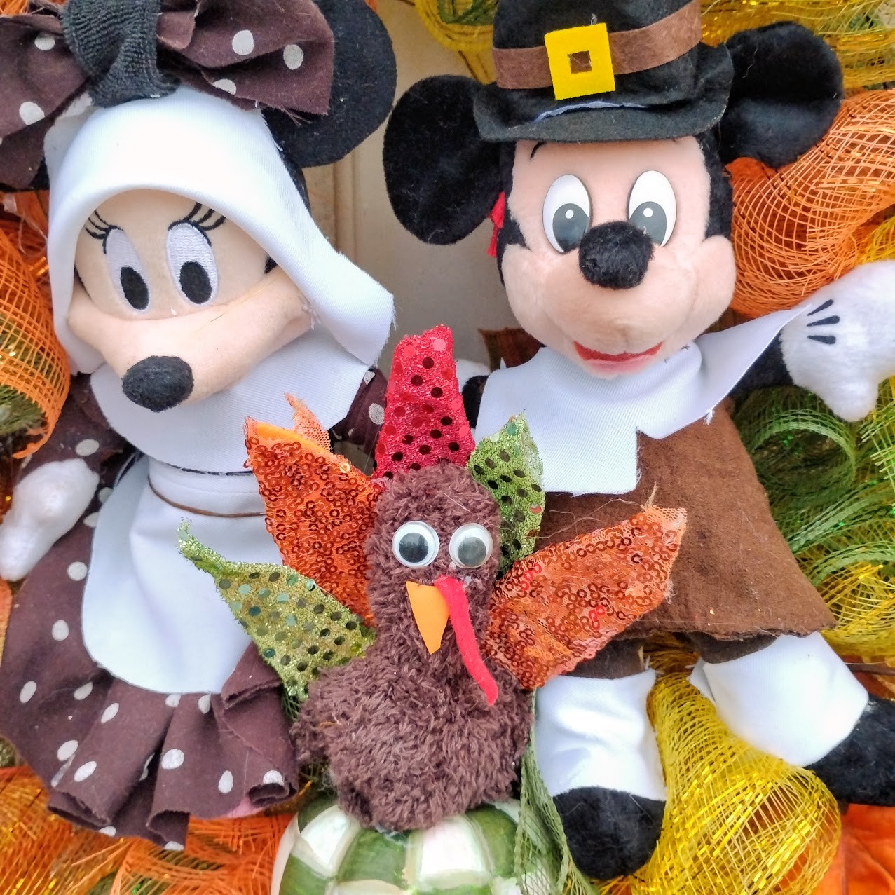 Mickey and Minnie Fall Thanksgiving Wreath X- Large 30″ Pilgrim Front Door Decor