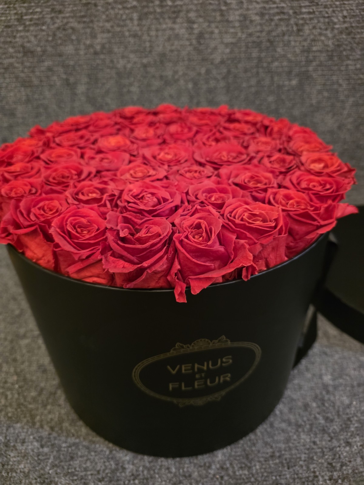 Venus et Fleur Red Roses Flower Box Arrangement Large Black Container 50 Roses