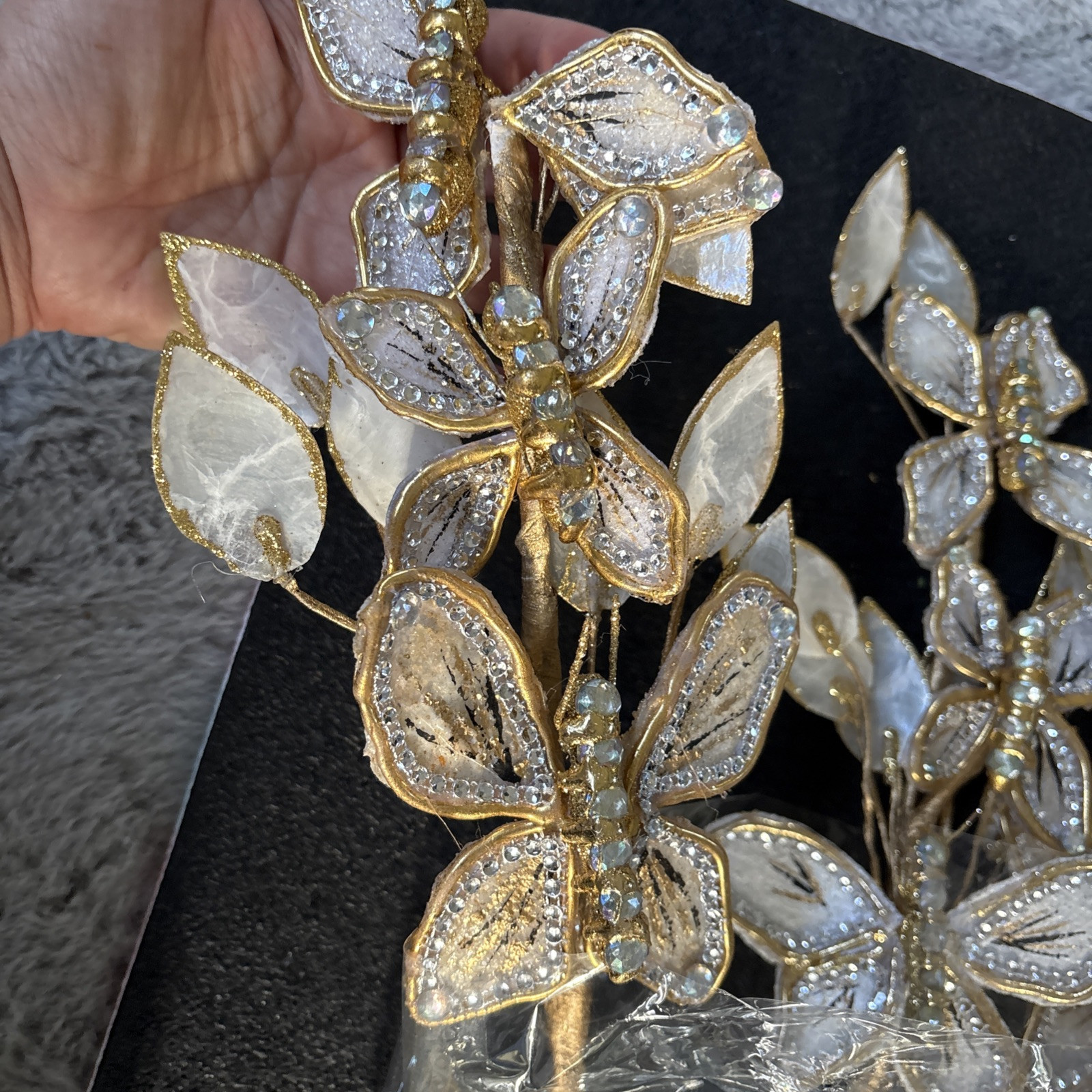butterfly bouquet made of capiz shells mettalic gold silver 30” Long Stem (3)