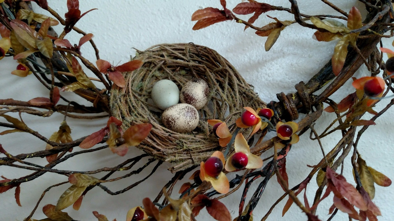 NWT Ragon 5″ Rustic 3 Bird EGGS in NEST Twig Vine Moss Decor Ornament Crafting