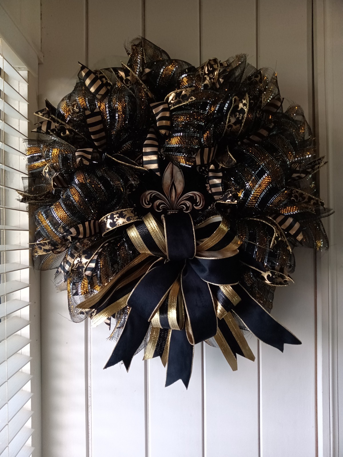 new orleans black and gold fleur de lis deco mesh, metal sign ribbon wreath deco