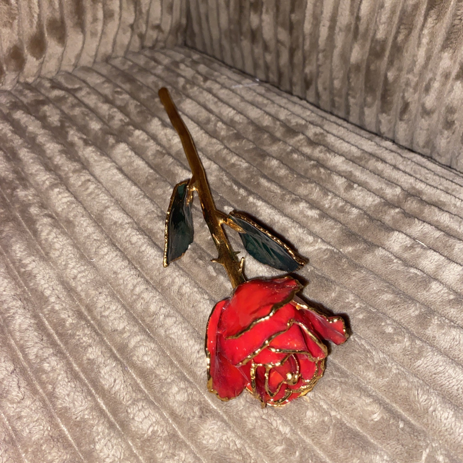 Steven Singer Jewelers Real Rose Preserved Dipped in 24 Karat Gold Red No Box
